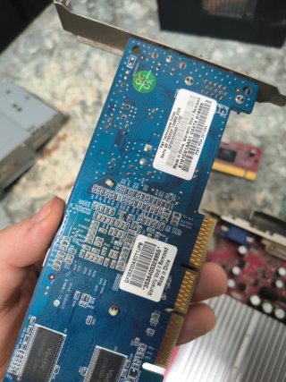 Targeta gráficas retro verto gg fx5200 128mb