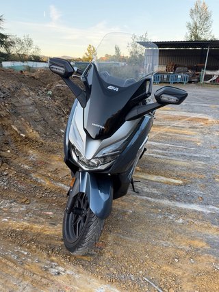 Honda Forza 300 ABS