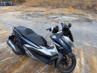Honda Forza 300 ABS