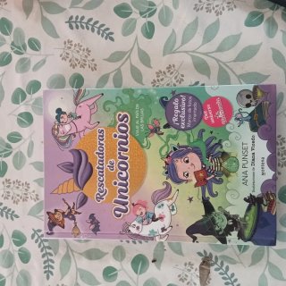 Libro "Rescatadores de unicornios"