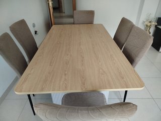 Juego de Mesa de comedor y 6 sillas nuevo.