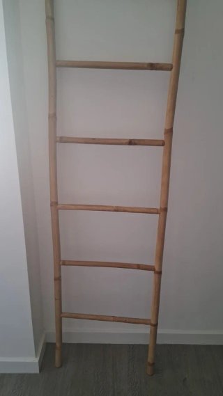 Escalera decorativa de bambú