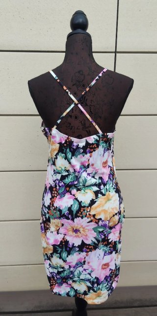 Vestido floral corto