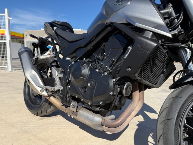 Honda CB750 Hornet A2 (2023)