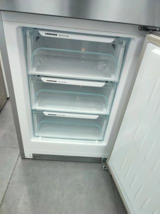 Nevera marca Liebherr 185/60cm A++ con garantía