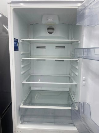 Nevera marca Beko Blanca 6 mess garantia