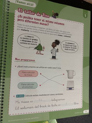Libro y cuaderno de ciencias de la naturaleza