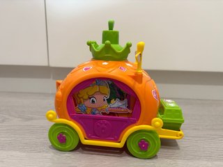 Pinypon: coche, carroza, ludoteca, casa, muñecos