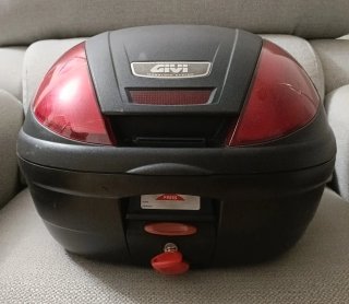 Cofre Moto Givi Monolock System