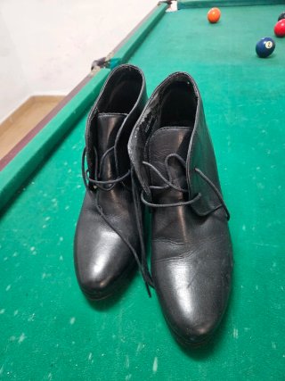 Botines de piel negros Unit