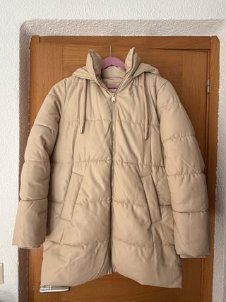 Abrigo acolchado Zara beige