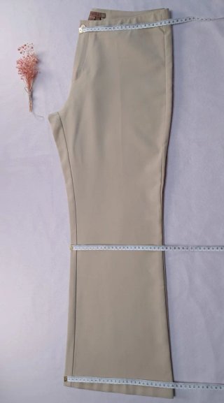 Pantalón vestir mujer beige campana Zara Trafaluc