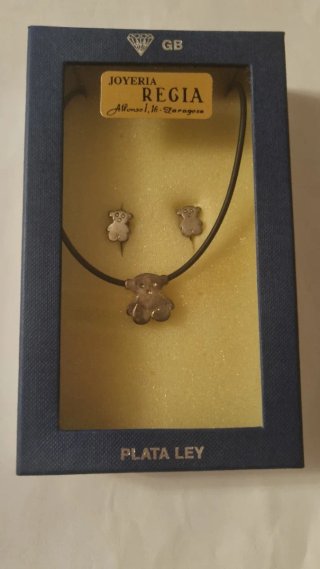 Conjunto Plata Ley Oso Collar y Pendientes