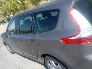 Renault Grand Scenic 2015