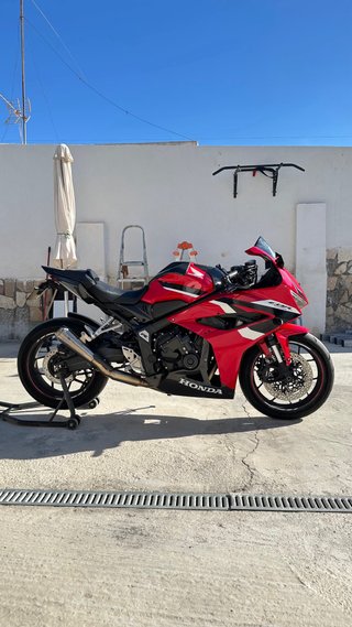 Honda CBR Sportbike Roja y Negra