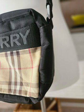 Borsa Burberry tracolla nera e beige