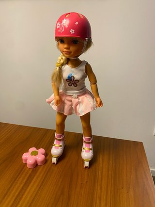 Muñeca Nancy Patinadora con Accesorios