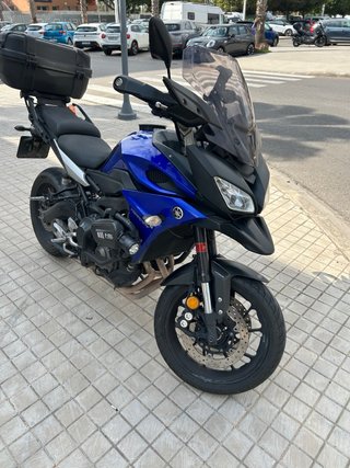 Yamaha Tracer MT-09 Azul y Negra