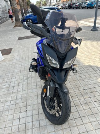 Yamaha Tracer MT-09 Azul y Negra