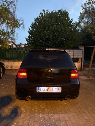Volkswagen Golf 2000