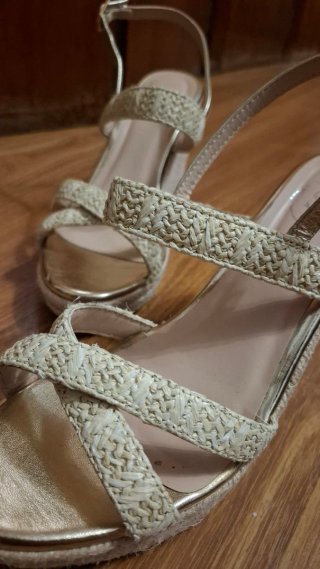 Sandalias Sfera Rafia Esparto Beige Doradas