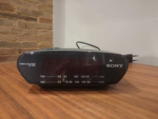 Radio Despertador Sony ICF-C211 FM/AM