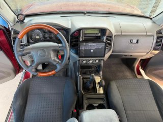 Mitsubishi Montero 2004