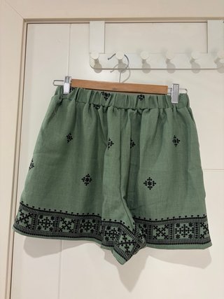 Conjunto de Blusa y Shorts Estampados