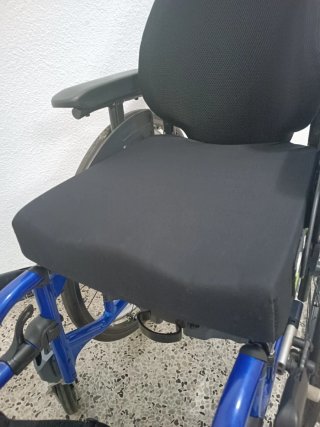 Silla de ruedas infantil