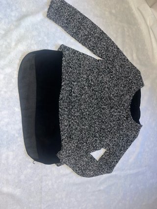 Jersey gris y negro