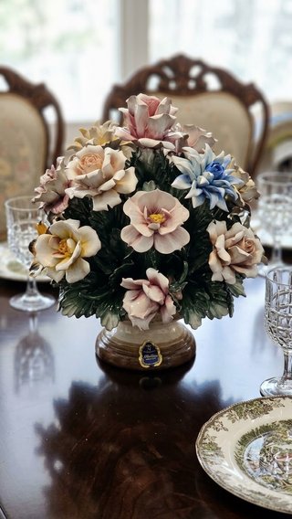 Centro de mesa flores porcelana Capodimonte