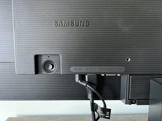 Monitor Samsung Essential S3 27
