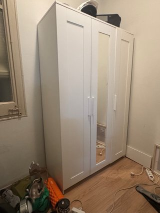 Armario IKEA BRIMNES Blanco con espejo 3 puertas