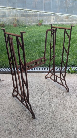Patas de Hierro para Mesa (Máquina de Coser)