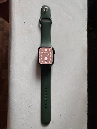 Apple Watch Series 7 Verde oliva (versión GPS+LTE)