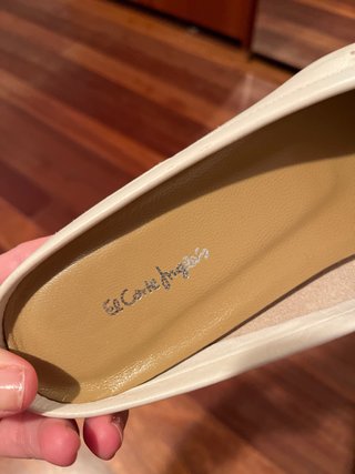 Zapatillas Abiertas de Cuero suave, color Beige (
