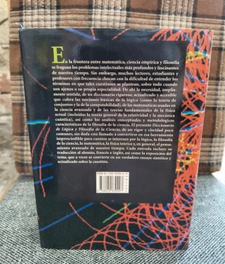 Diccionario de lógica y filosofía de la ciencia