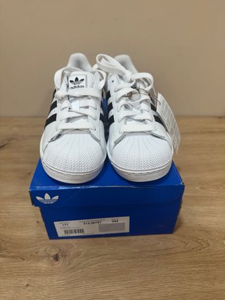 Adidas Superstar