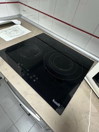 Cocina completa con muebles y electrodomésticos