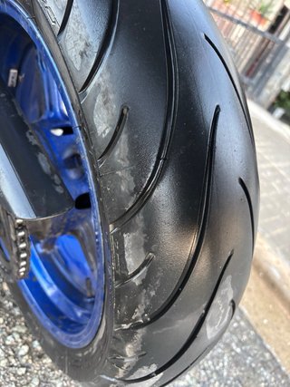 Suzuki Gladius