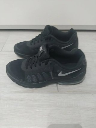 Zapatillas Nike. Talla 38.5