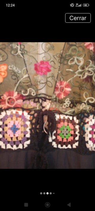 Kaftán Negro con Detalles de Crochet