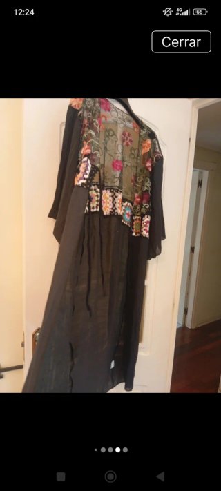 Kaftán Negro con Detalles de Crochet