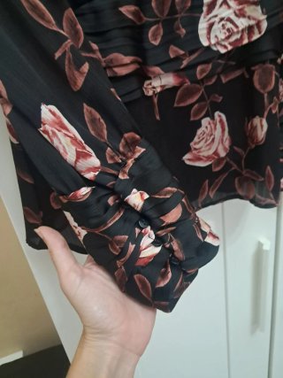 Blusa Zara Floral Romántica