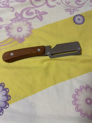 Pelador de patatas zurdo madera y metal
