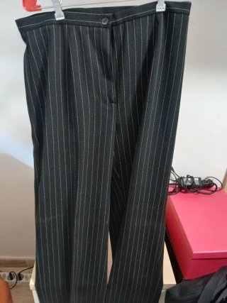 Traje de Pantalón y Blusa sin Mangas