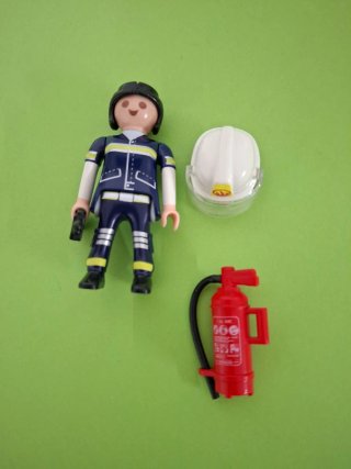 Figura Playmobil Bombero con Accesorios