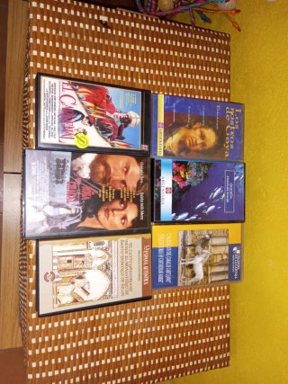 Lote 6 VHS: Documentales y Clásicos