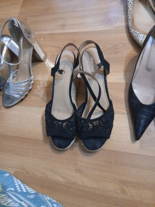 Sandalias de cuña negras Graceland