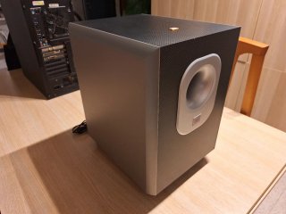 JBL SUBWOOFER 100w amplificable 8 pulgadas woofer